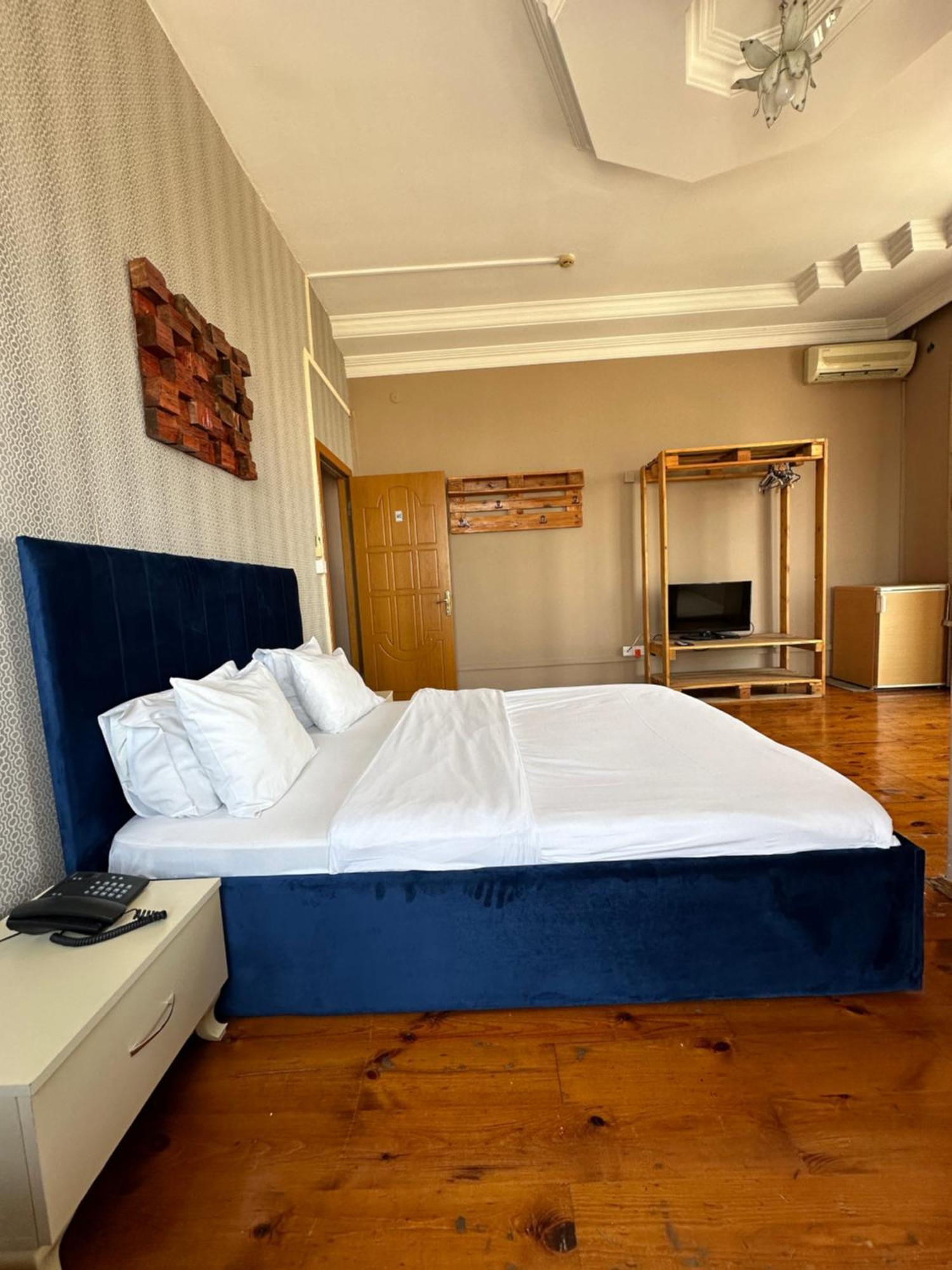 Red Roof Seaview Hotel Баку Экстерьер фото